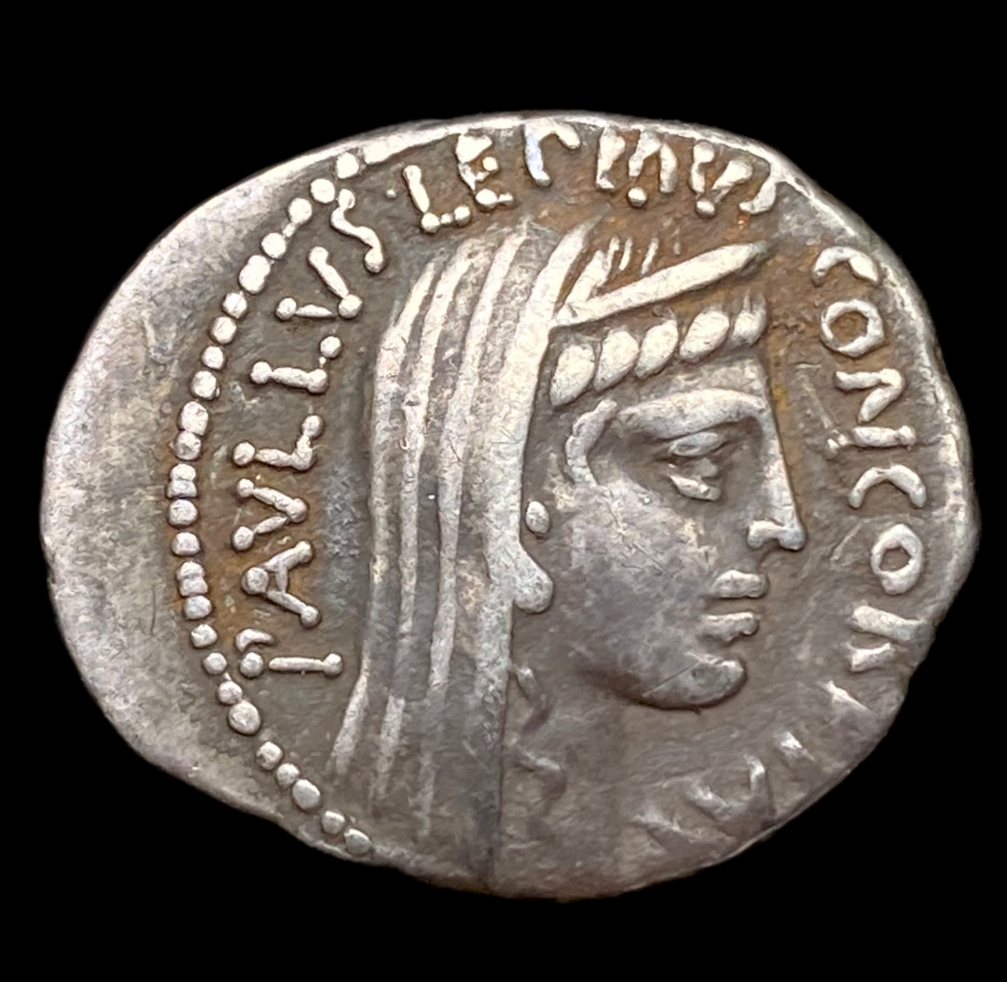 Denarius of Lucius Aemilius Paullus - Obverse