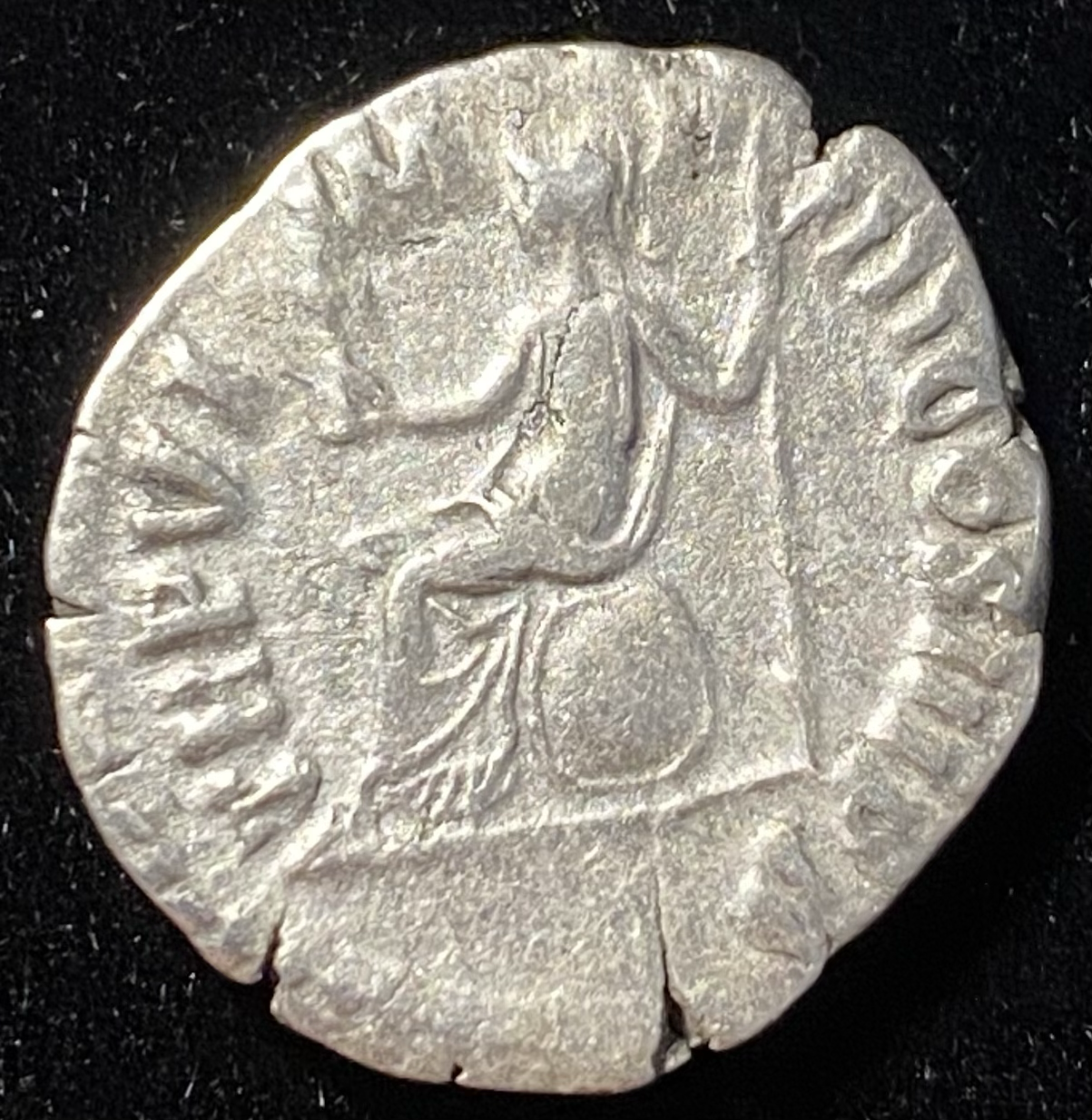 Denarius of Commodus - Reverse